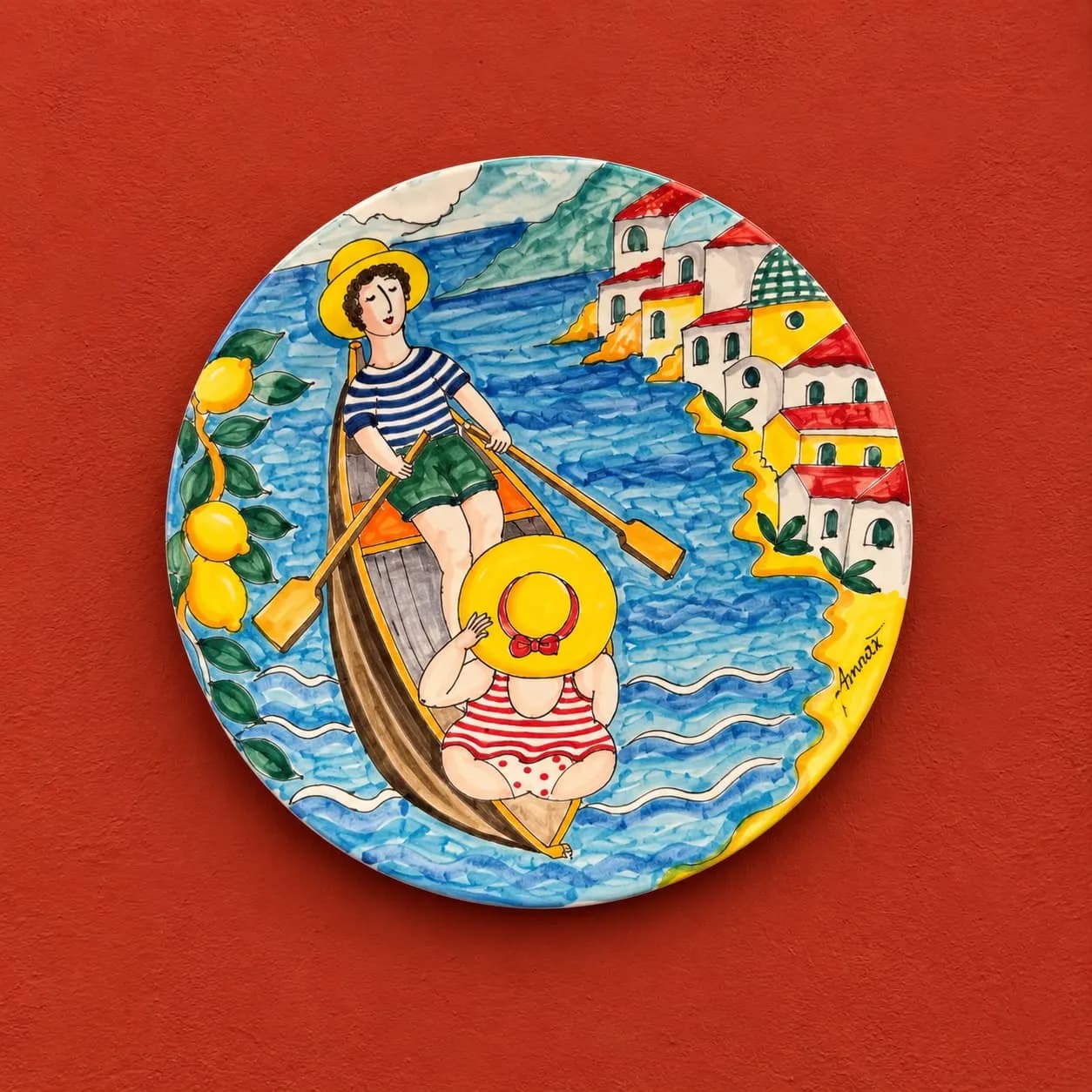 Piatto in ceramica con barca